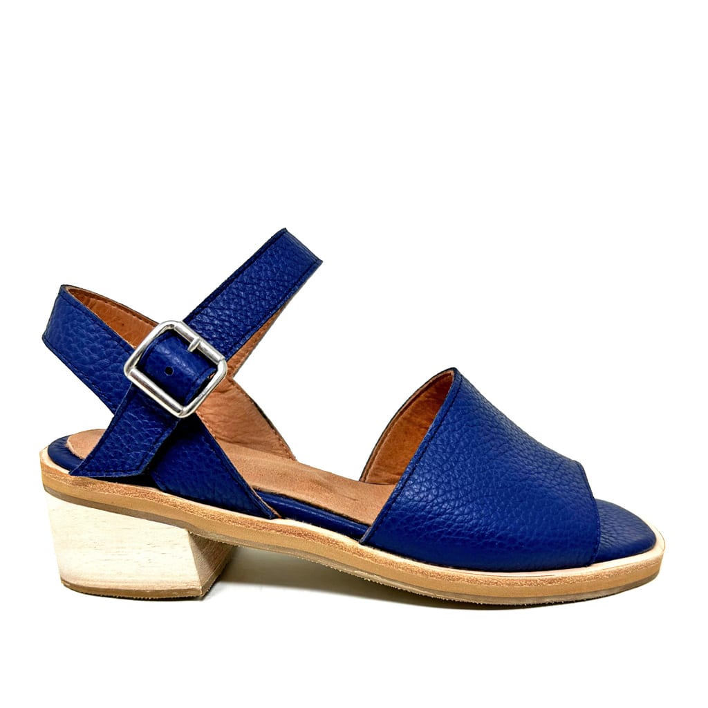 Sandalia-Alta-Cuero-Le-Loup-Paloma-Azul-1.jpg Paloma Azul - Imagen 1